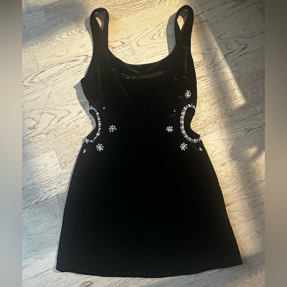 Zara Dresses & Skirts - ZARA Velvet Cutout Jewel Trim Dress - M